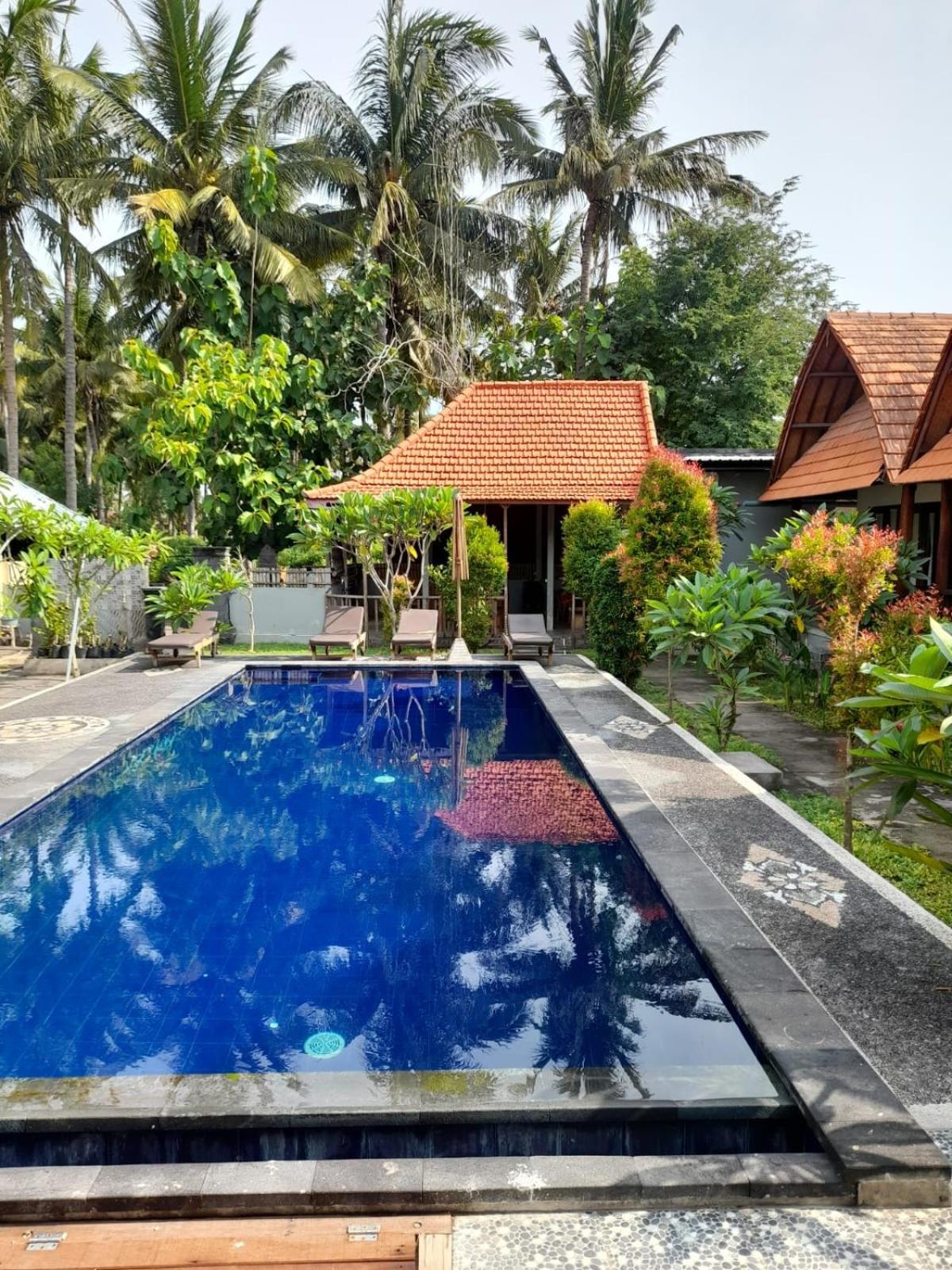 Sindhu Mesari Bungalow Toyapakeh Extérieur photo